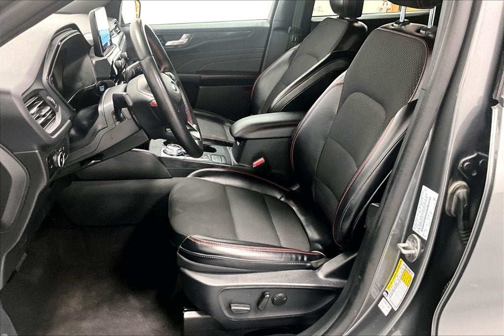 2025 Ford Escape ST-Line Select