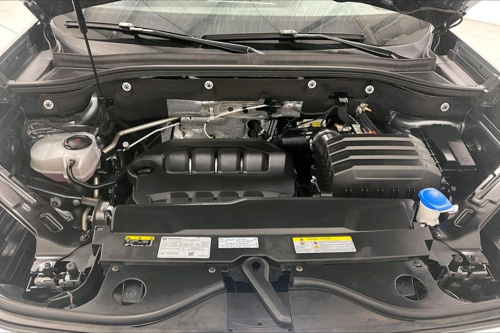 2025 Volkswagen Atlas Cross Sport 2.0T SE w/Technology