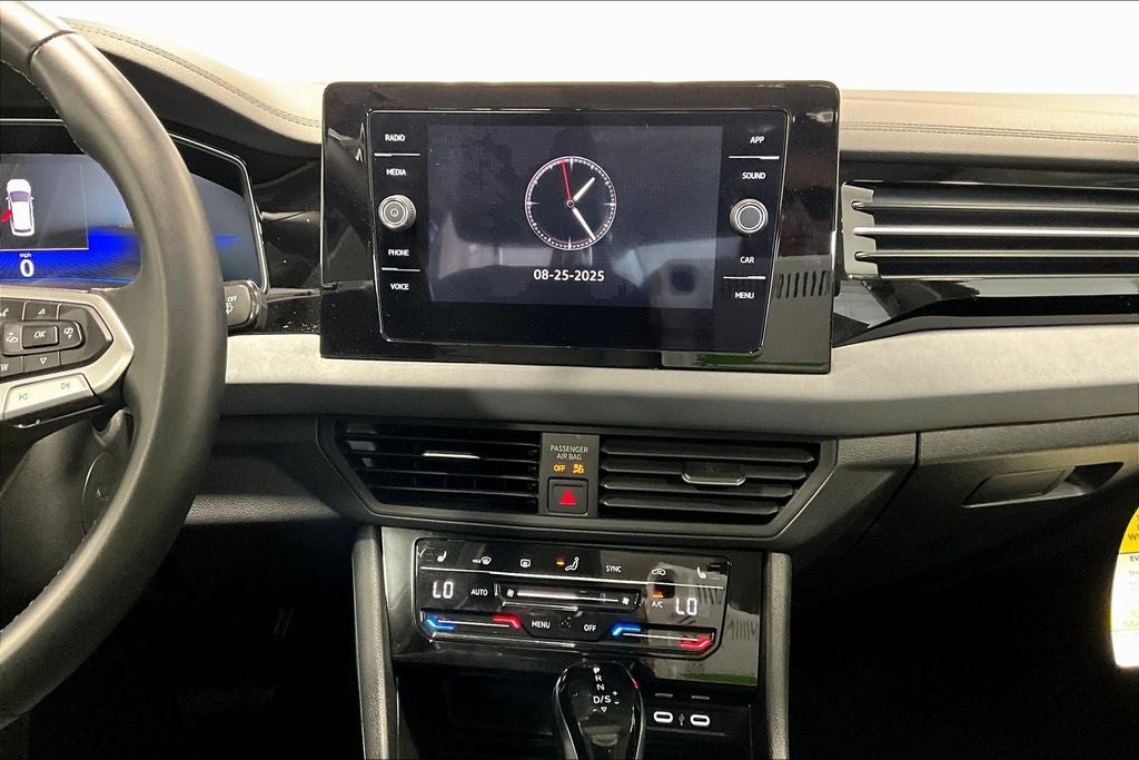 2025 Volkswagen Jetta 1.5T SE