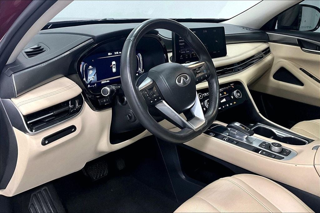 2023 INFINITI QX60 LUXE
