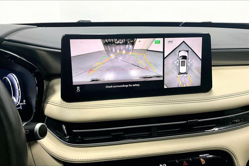 2023 INFINITI QX60 LUXE