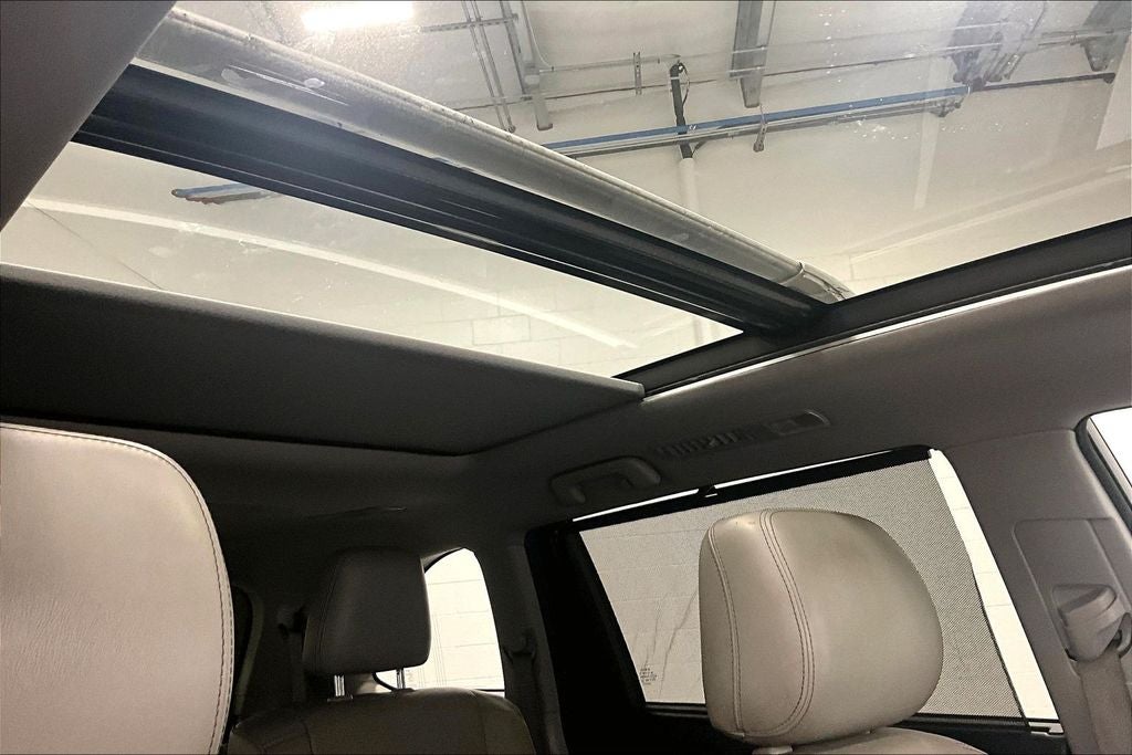 2016 Toyota Highlander Limited Platinum V6