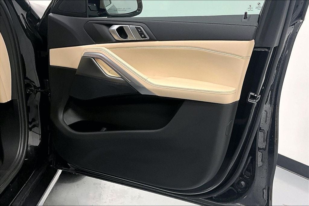 2022 BMW X6 xDrive40i