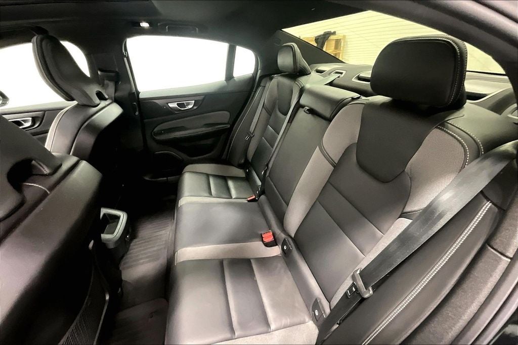 2024 Volvo S60 B5 Plus Black Edition