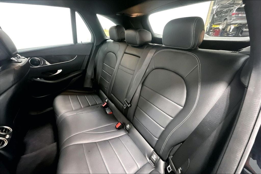 2021 Mercedes-Benz GLC GLC 300