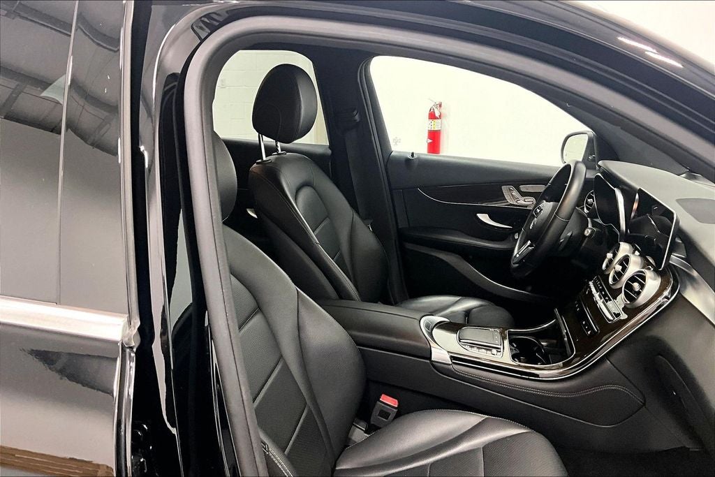 2021 Mercedes-Benz GLC GLC 300