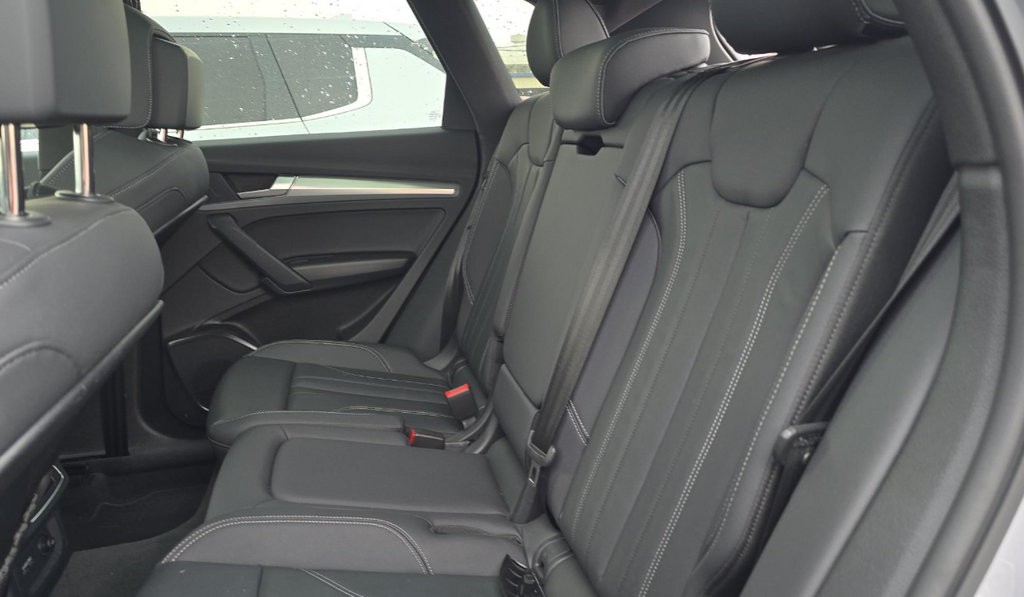 2025 Audi Q5 45 S line Premium quattro