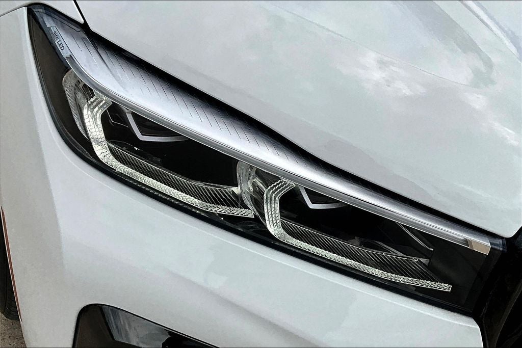 2022 BMW 7 Series 740i