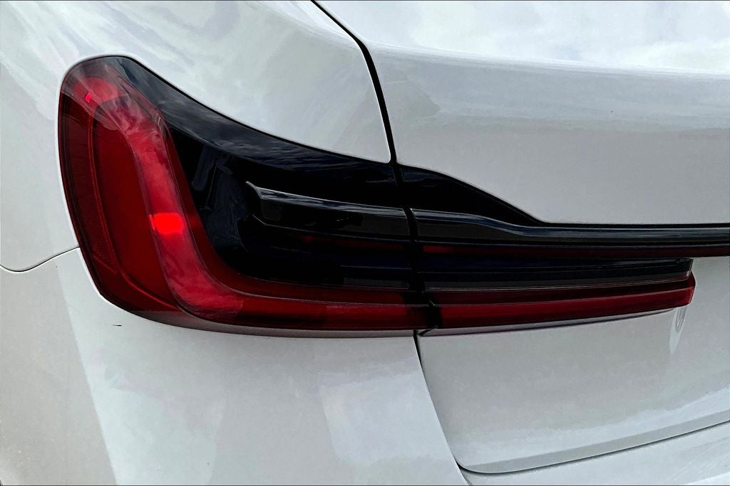 2022 BMW 7 Series 740i