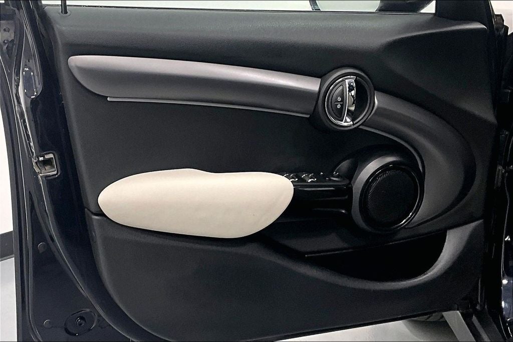 2022 MINI Cooper S Signature