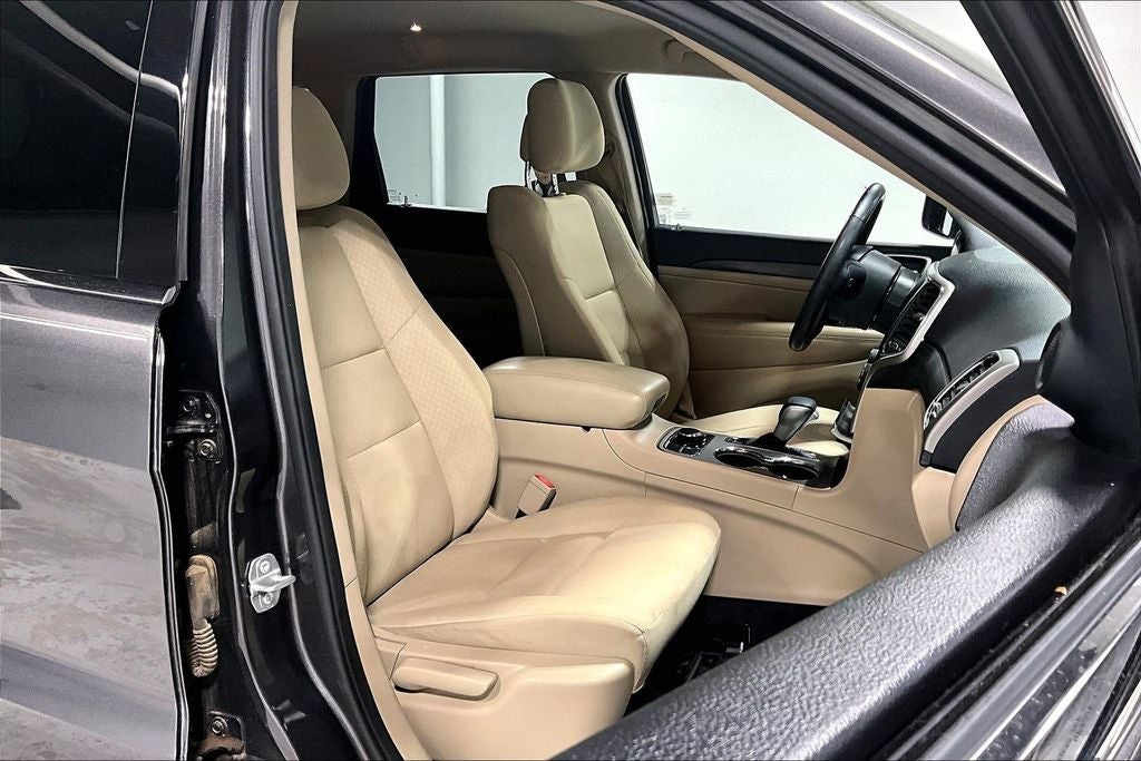 2019 Jeep Grand Cherokee Laredo E