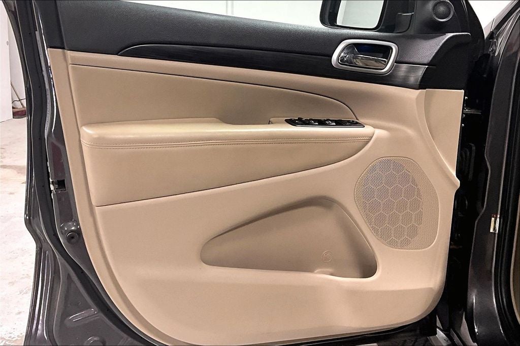 2019 Jeep Grand Cherokee Laredo E