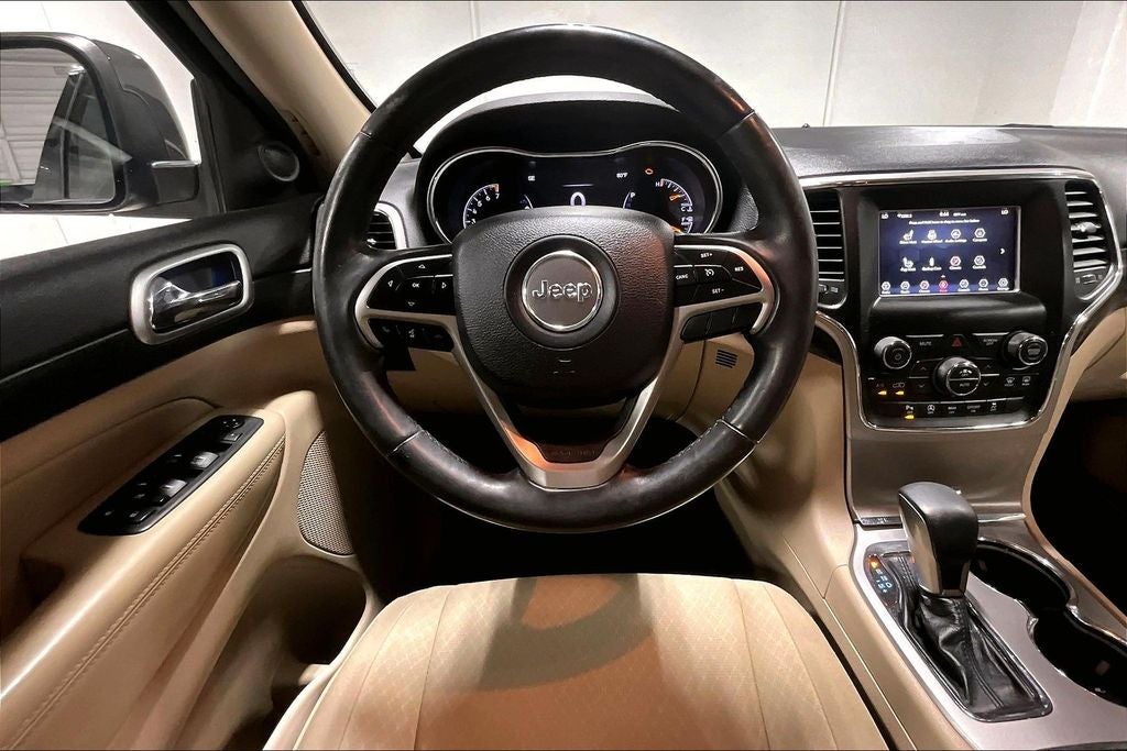 2019 Jeep Grand Cherokee Laredo E
