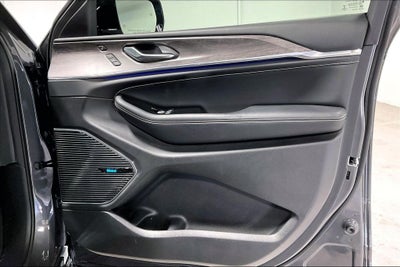 2022 Jeep Grand Cherokee Overland