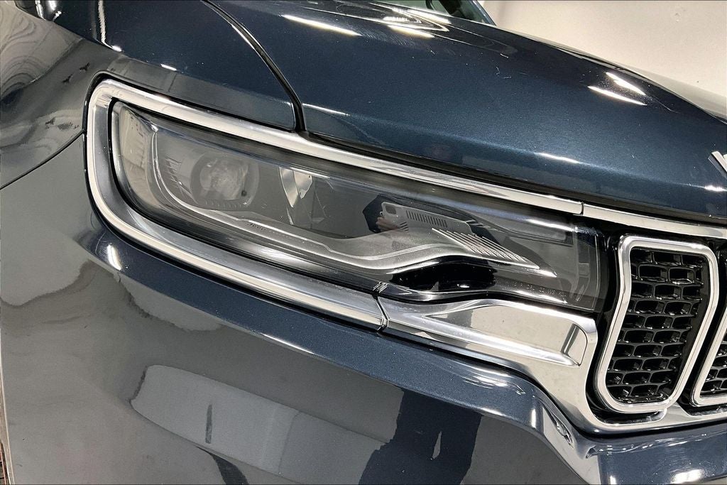 2023 Jeep Wagoneer Base