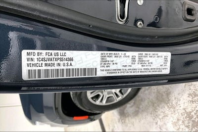 2023 Jeep Wagoneer Base