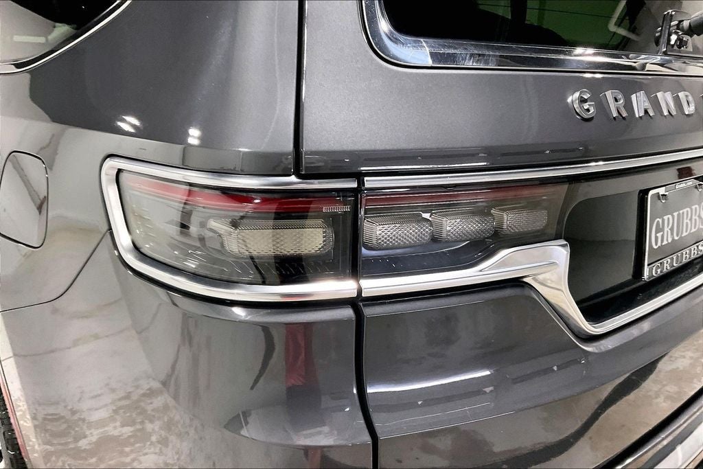 2022 Jeep Grand Wagoneer Series II
