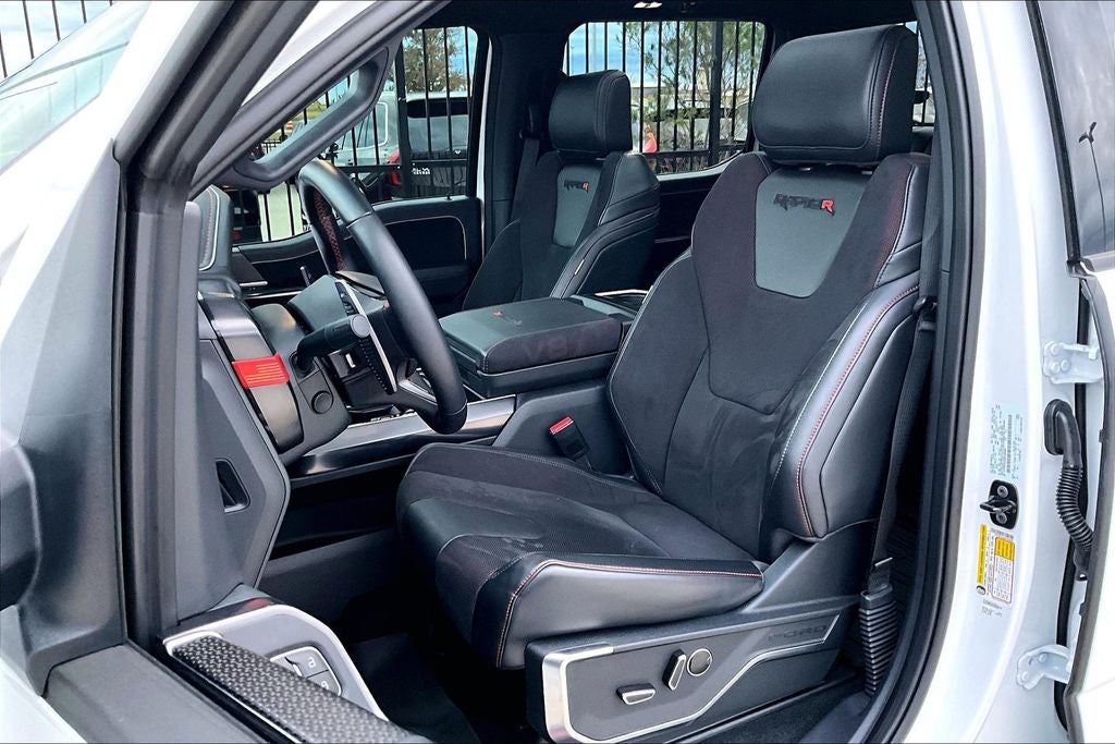 2025 Ford F-150 Raptor R