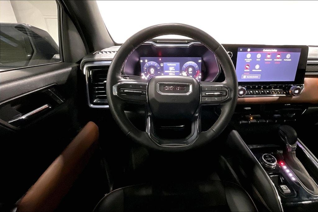 2024 GMC Canyon AT4