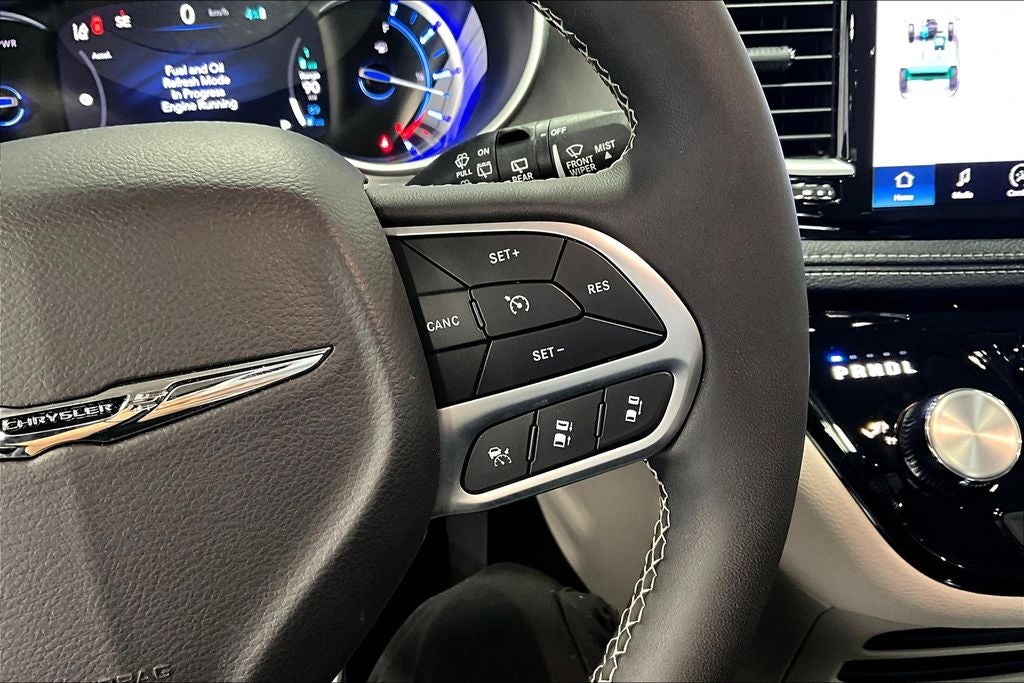 2024 Chrysler Pacifica Hybrid Select