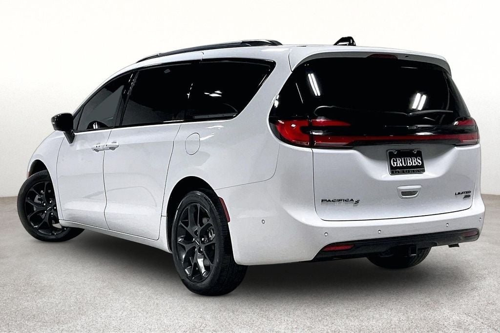 2024 Chrysler Pacifica Limited