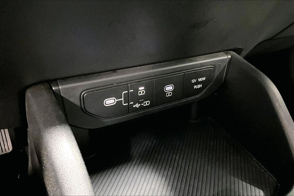 2025 Kia K4 LXS - Photo 29
