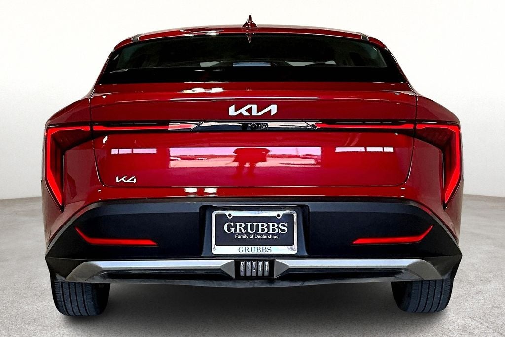2025 Kia K4 LXS