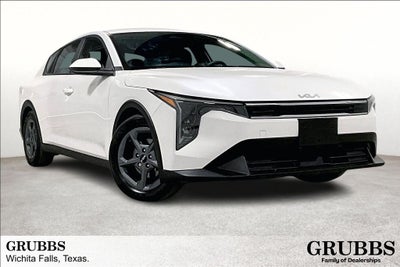 2025 Kia K4 LXS