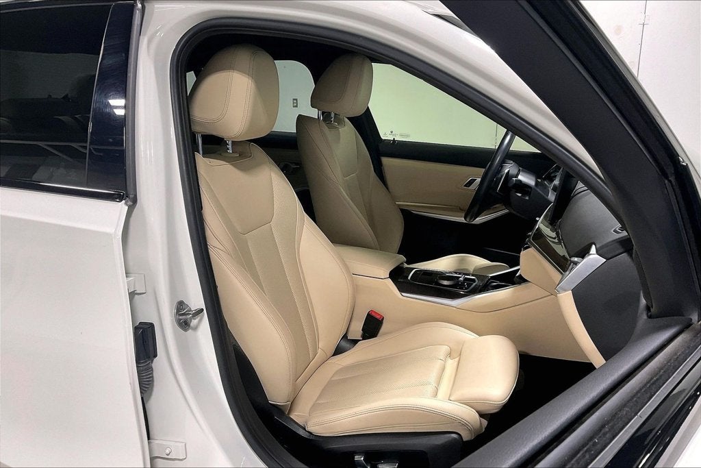 2023 BMW 3 Series 330i