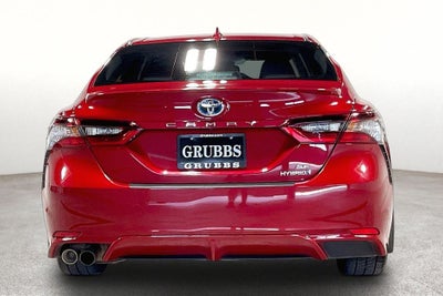 2022 Toyota Camry Hybrid SE