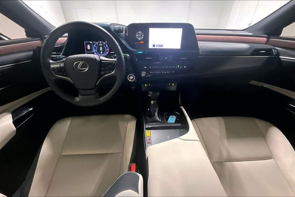2025 Lexus ES 350