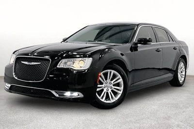 2021 Chrysler 300 Touring