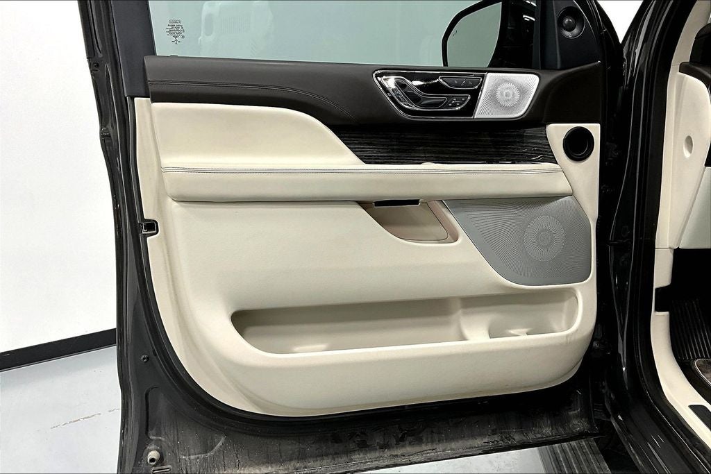 2023 Lincoln Navigator Black Label