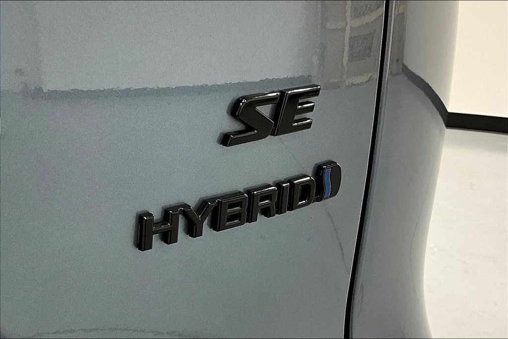 2023 Toyota Corolla Cross Hybrid SE