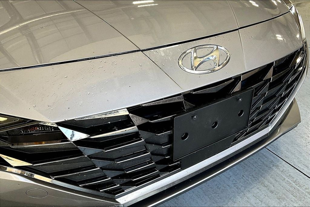 2022 Hyundai Elantra Hybrid Limited