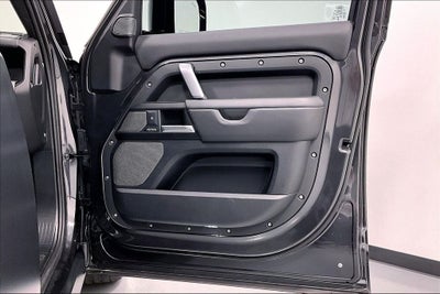 2024 Land Rover Defender 110 Carpathian Edition