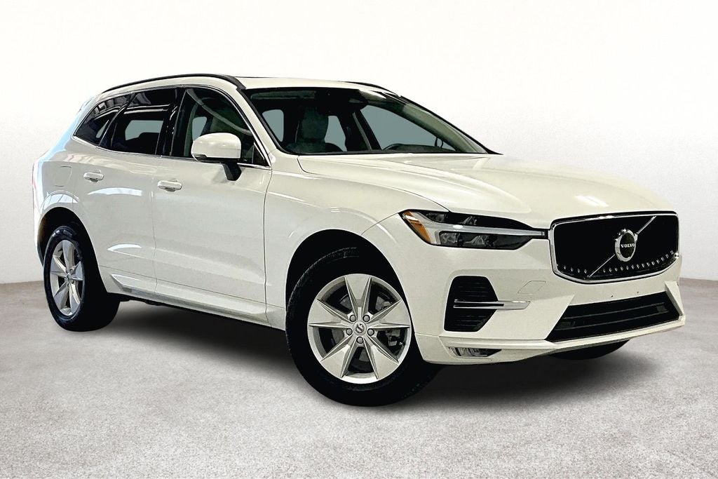 2022 Volvo XC60 B5 Momentum