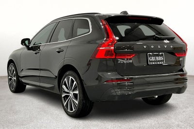 2022 Volvo XC60 B5 Momentum