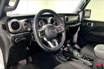 2022 Jeep Wrangler Unlimited Sahara 4x4