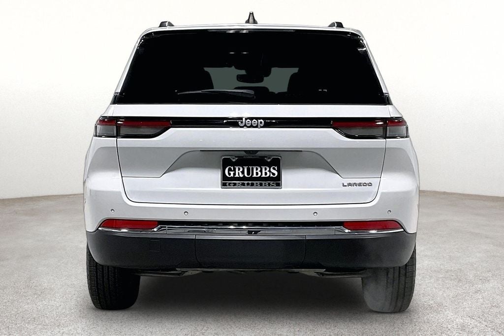 2024 Jeep Grand Cherokee Laredo A 4x2