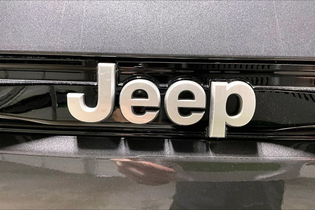 2025 Jeep Grand Cherokee Limited 4x2