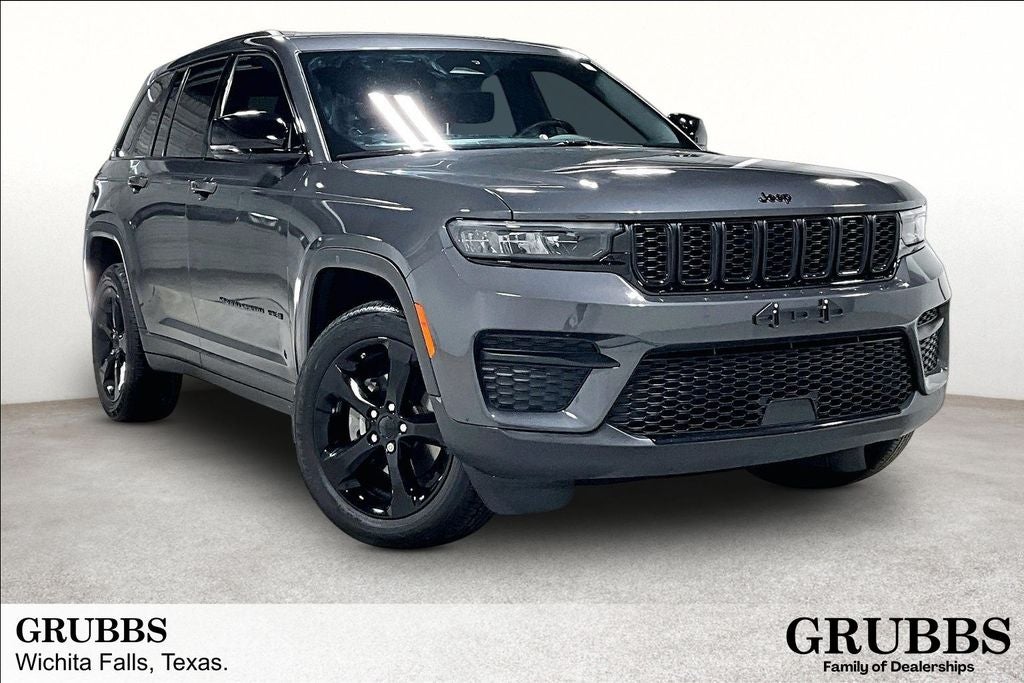 2022 Jeep Grand Cherokee Altitude 4x4's photo