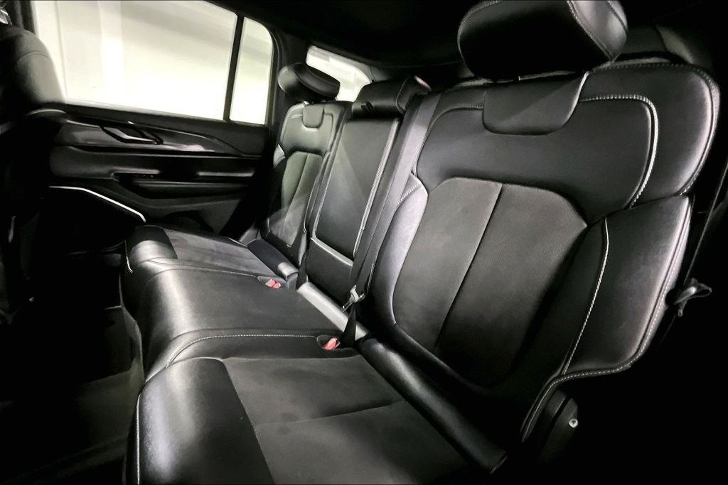 2022 Jeep Grand Cherokee Altitude 4x4