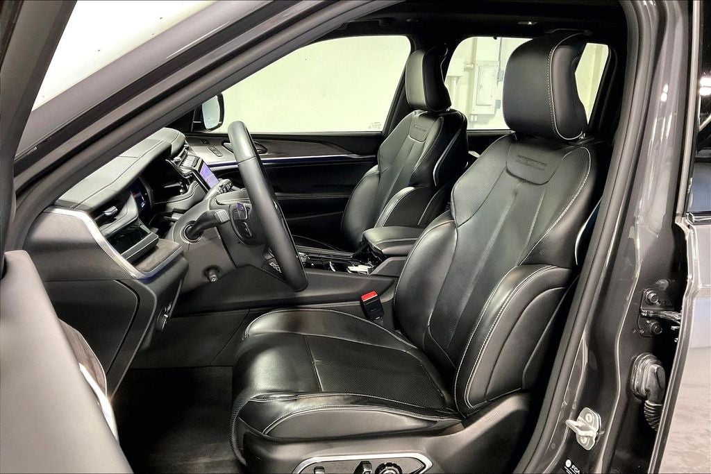 2022 Jeep Grand Cherokee Overland 4x4