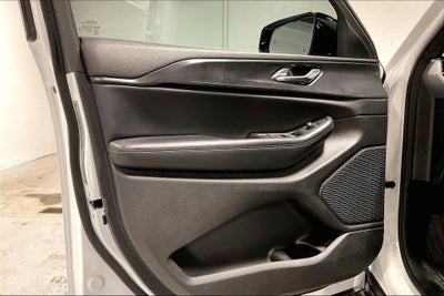 2025 Jeep Grand Cherokee L Altitude X 4x2