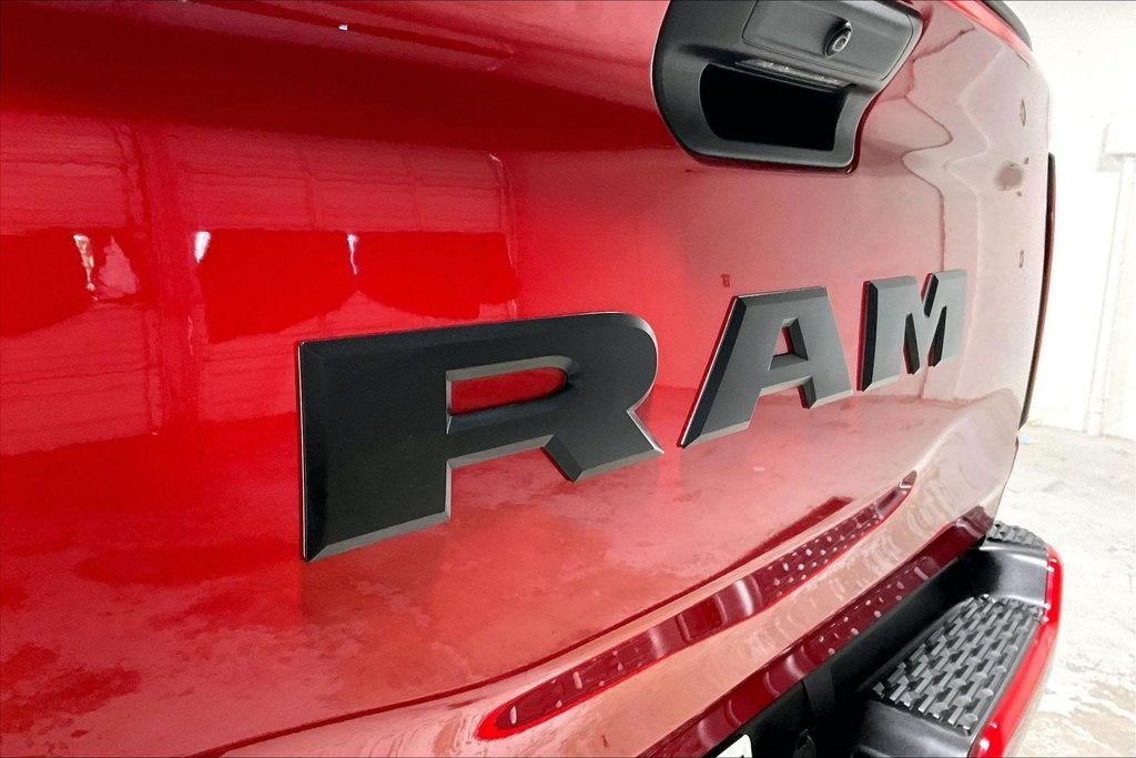 2025 RAM 1500 Tradesman Crew Cab 4x2 5'7' Box
