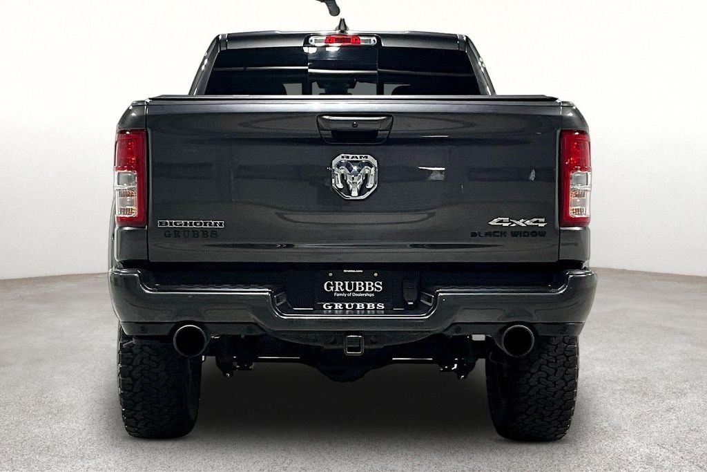 2022 RAM 1500 Big Horn Crew Cab 4x4 5'7' Box