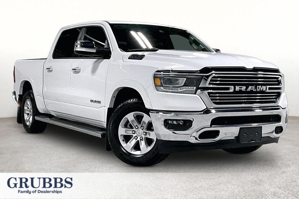 2022 RAM 1500 Laramie 4x4 Crew Cab 5'7's photo