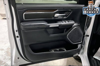 2022 RAM 1500 Laramie Crew Cab 4x4 5'7' Box