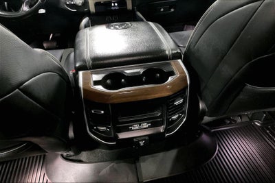 2022 RAM 1500 Laramie Crew Cab 4x4 5'7' Box